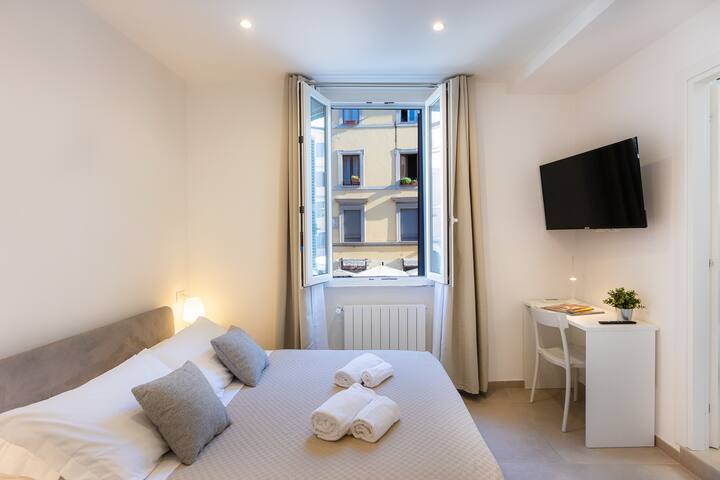 Colosseum Holidays – San Giovanni in Laterano gallery image 3