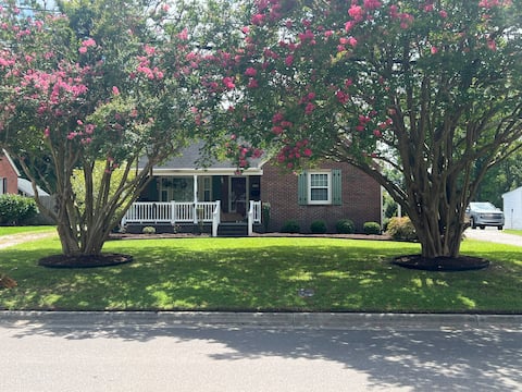 Grays by the Bay- Golf Cart Included!