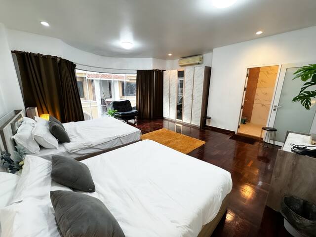 5BR Private Big House Thong lor25 gallery image 3