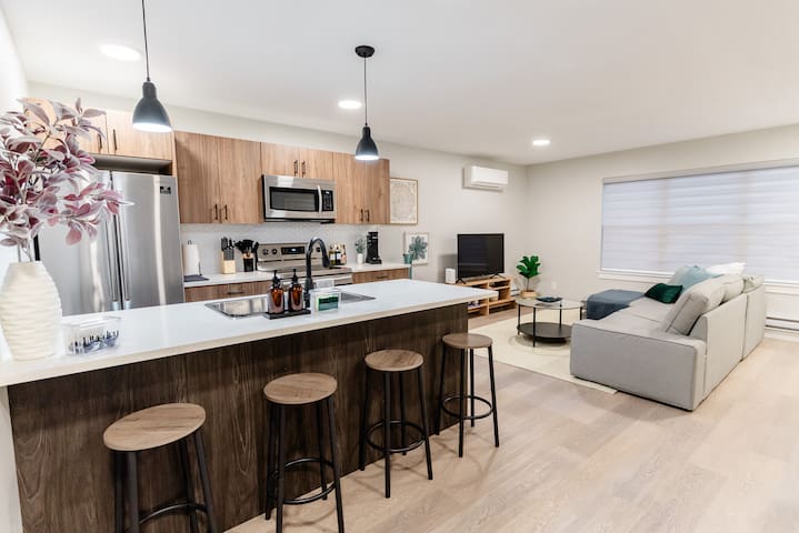 Charming St. Boniface Home by Hospital & The Forks