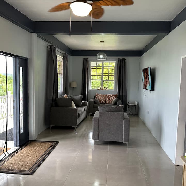 Tex Hill Ocean View Retreat - Dominica