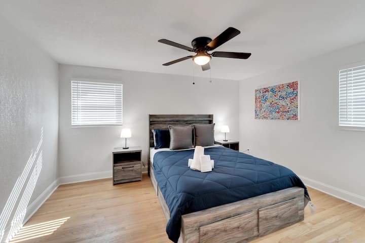 Queen Bed