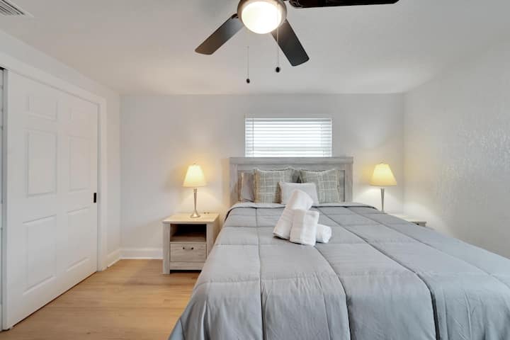 Queen Bed