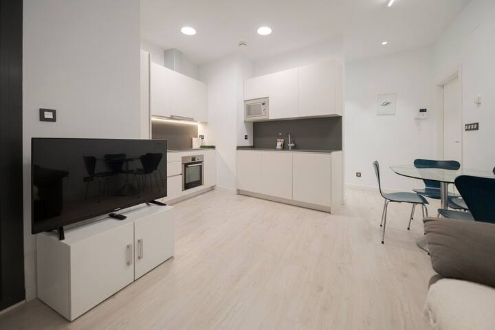 Apartamento con garaje en Gros, San Sebastian gallery image 2