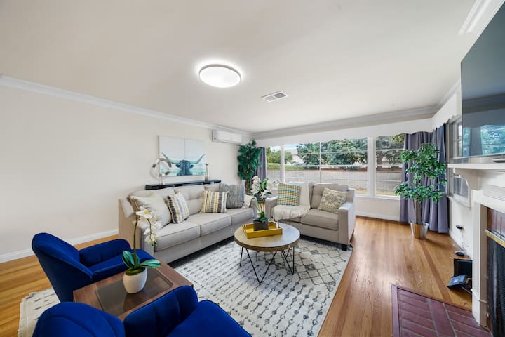 SGV Villa · Modern · Chic + LA Main Attractions!