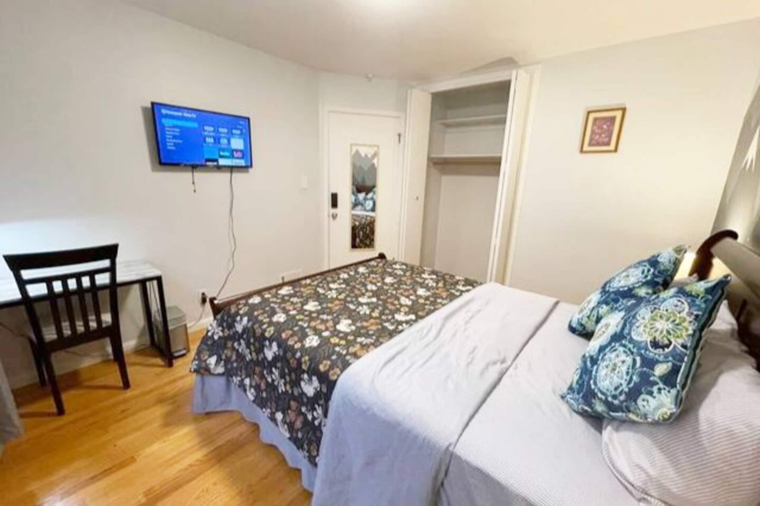 Comfortable 3Br 2.5ba Unit in SF - Image 5