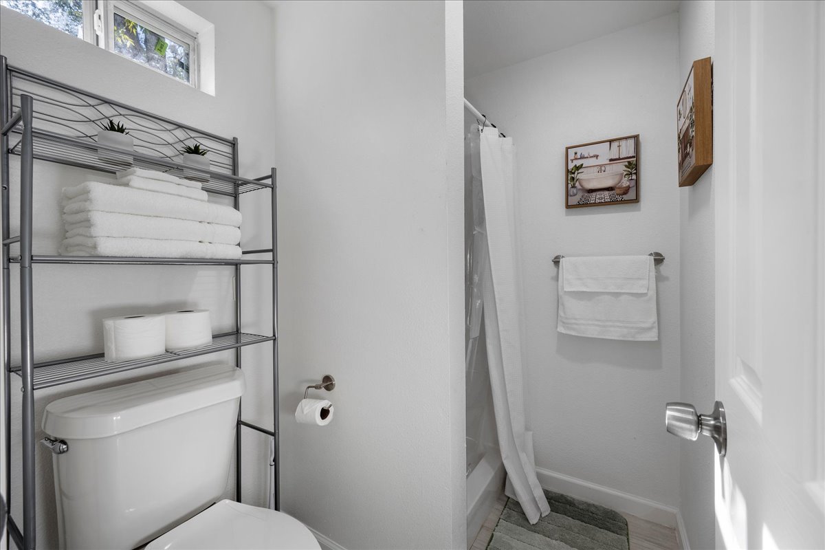 Studio Guesthouse in Downtown Austin!