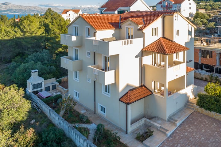 Villa Ankora 2A - modern comfortable see view