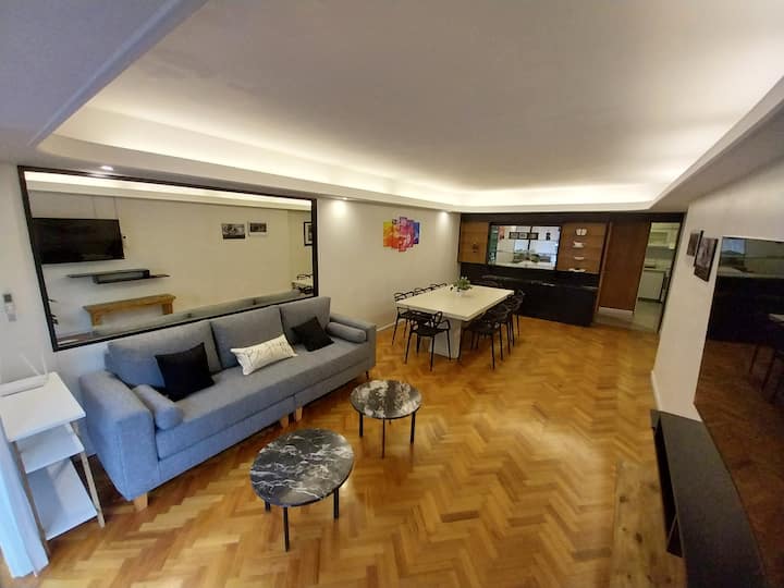 Apartamento reformado de 5 quartos em Palermo