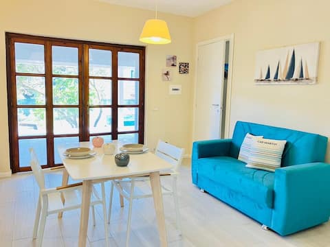 Successful Airbnb property: Charming villa with a pool and large garden in Stintino