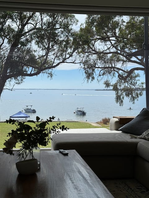 Dawesy - Waterfront + Dogs + Mooring Ball + Family