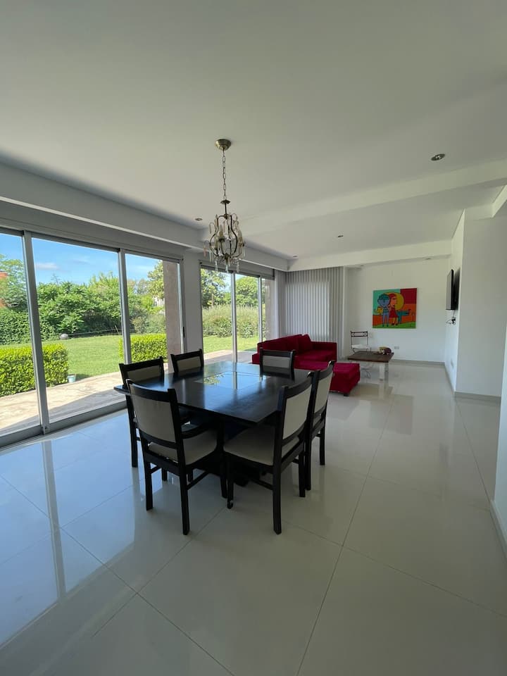 Casa Soñada De Campo - Las Flores