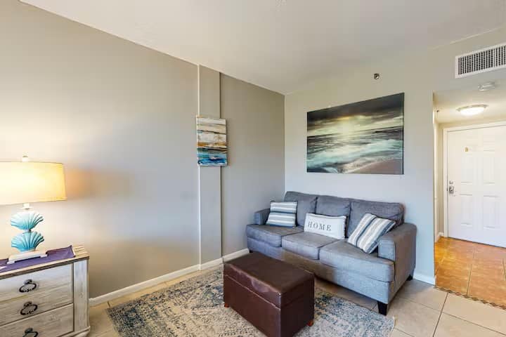 Waterfront W/pool & Beach Near. - Mary Esther, FL