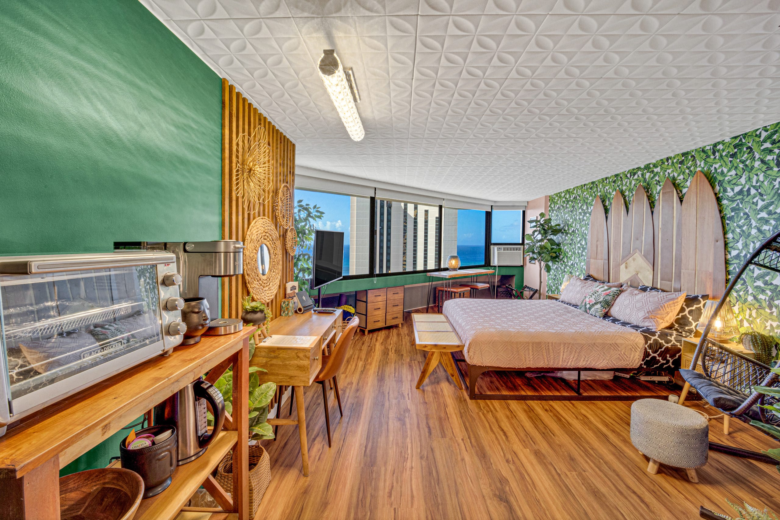 Condo in Honolulu · ★4.6 · 1 bedroom · 1 bed · 1 private bath - Image 8