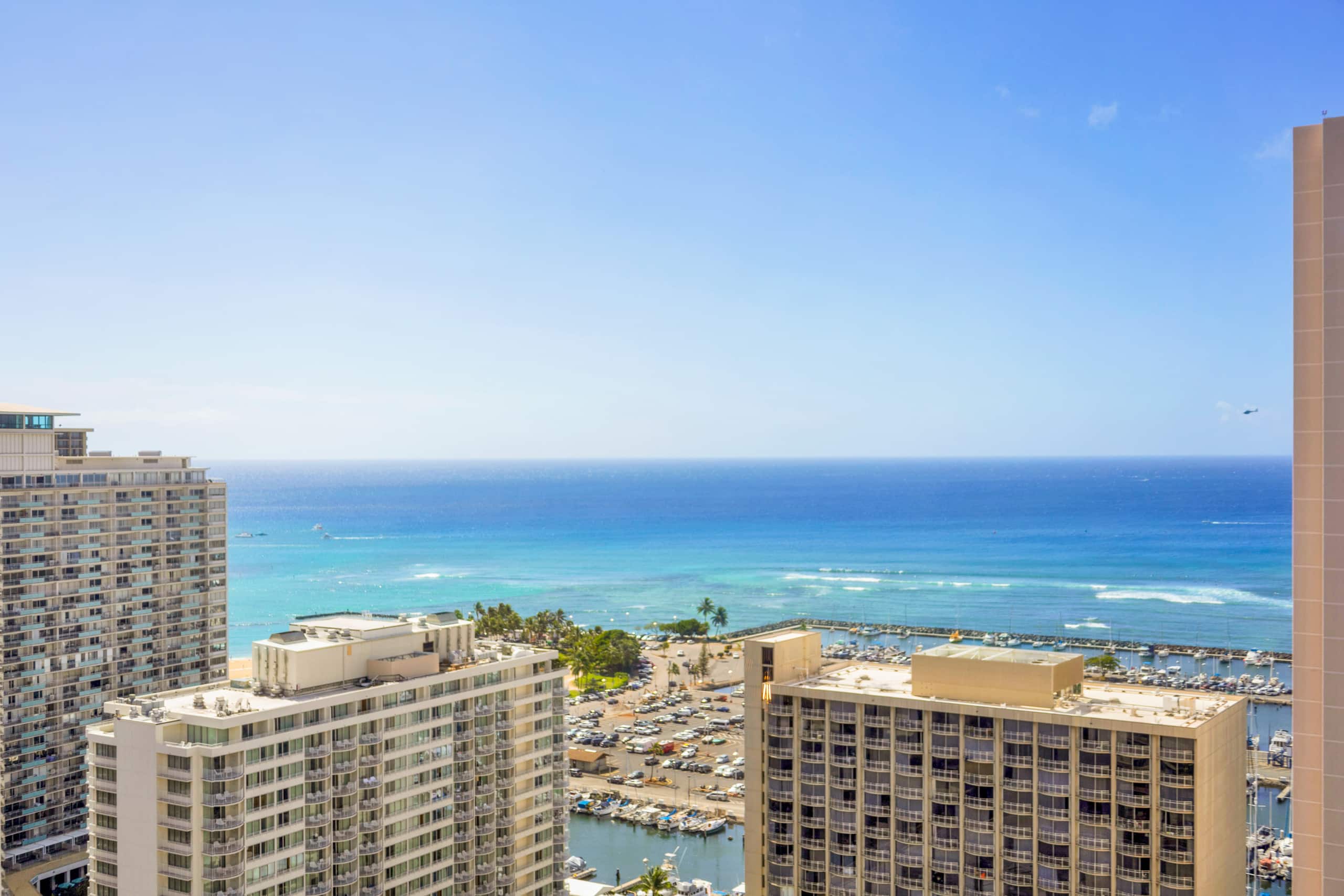 Condo in Honolulu · ★4.6 · 1 bedroom · 1 bed · 1 private bath - Image 25