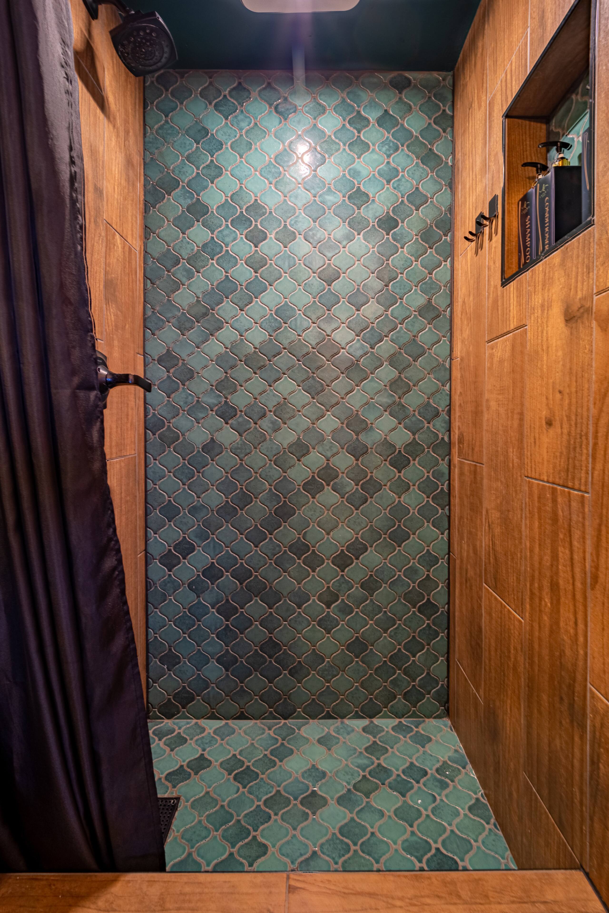 Condo in Honolulu · ★4.6 · 1 bedroom · 1 bed · 1 private bath - Image 17