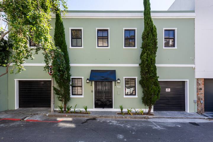 3 Bed Cottage I De Waterkant Village I Parking