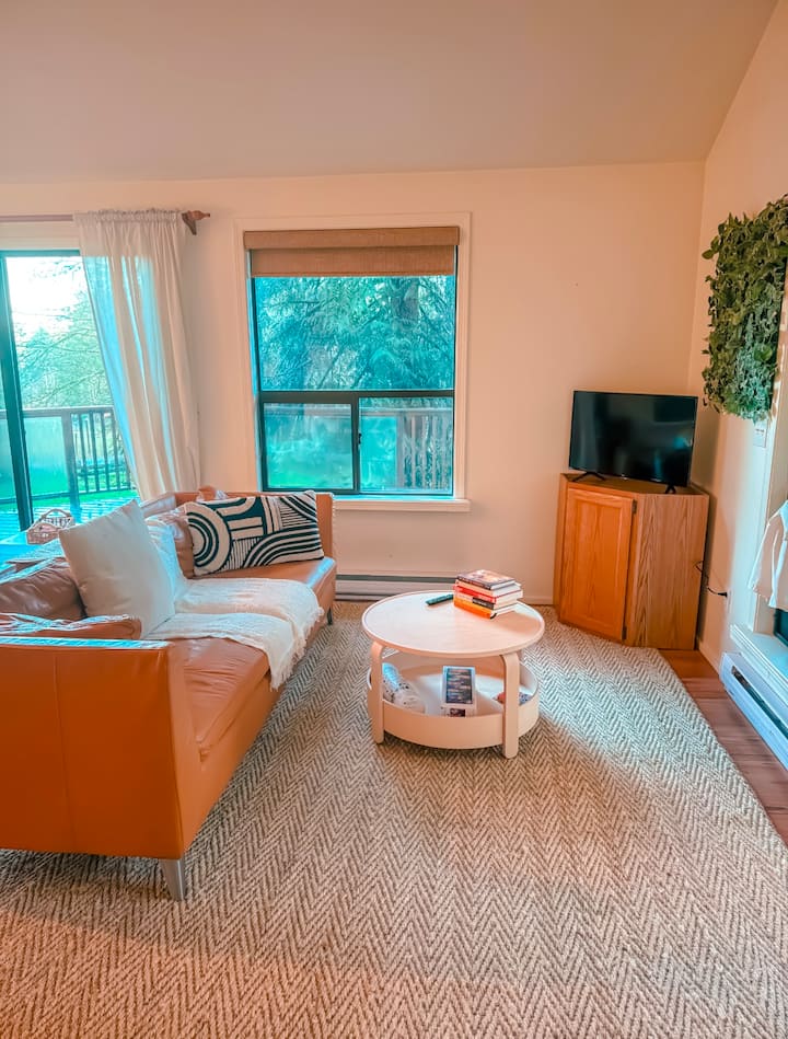 Salty Shack Retreat - Salt Spring Island