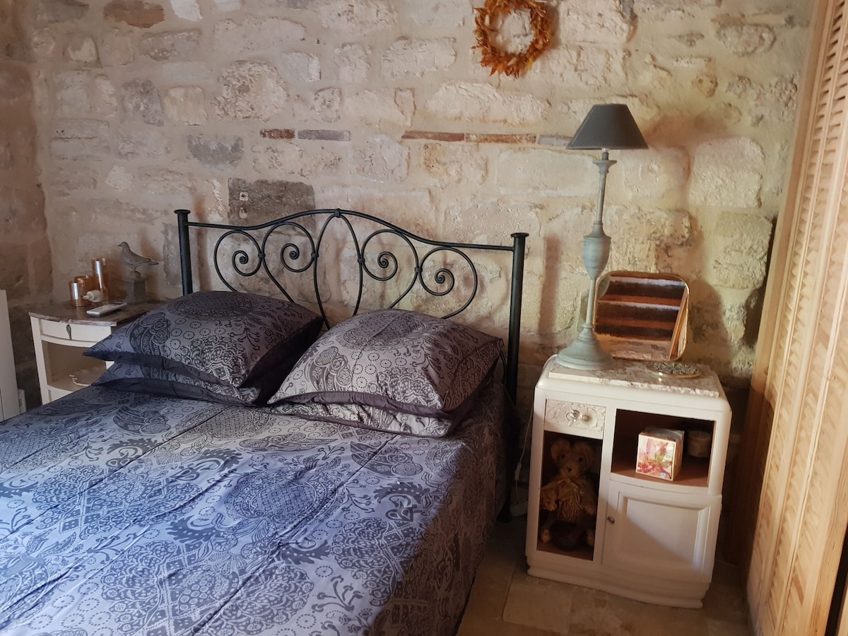 חדר שינה זוגי בקומת הקרקע