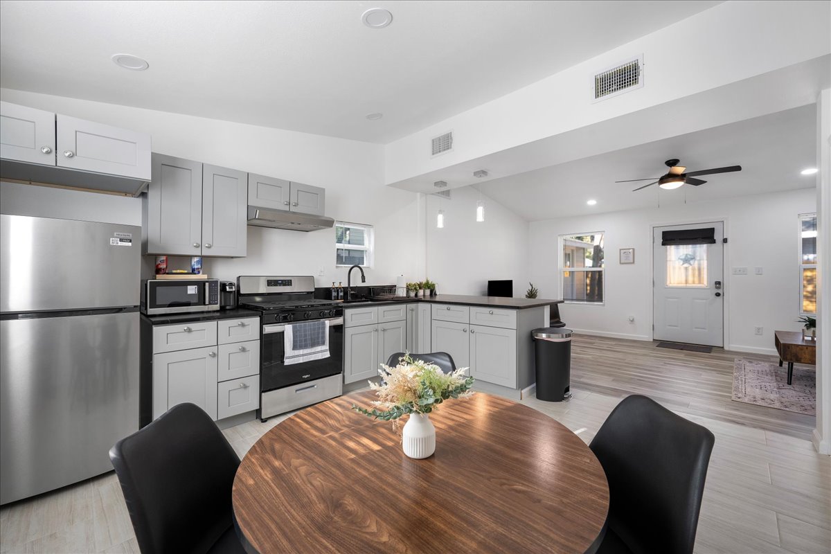 One Bedroom Guesthouse in Austin