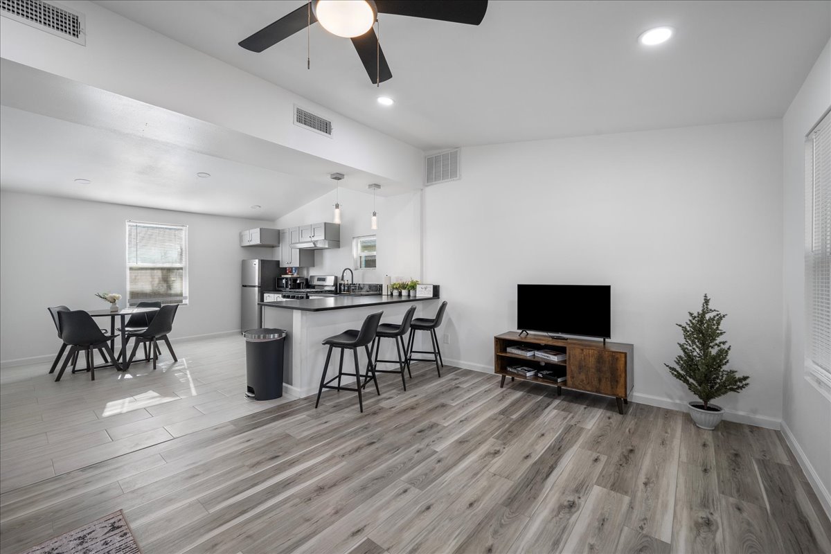 One Bedroom Guesthouse in Austin