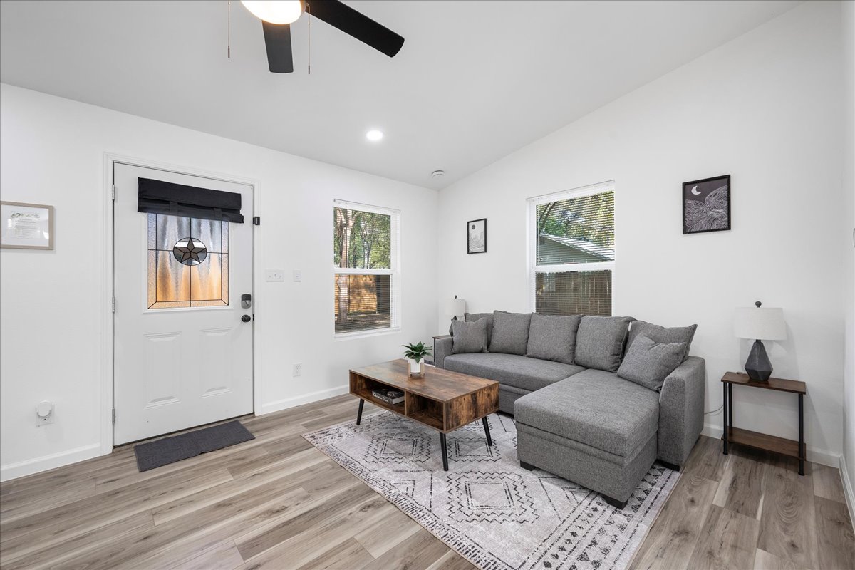 One Bedroom Guesthouse in Austin