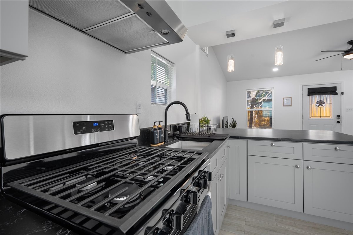 One Bedroom Guesthouse in Austin