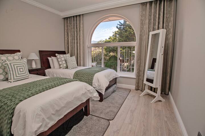 Malaga Constantia gallery image 5