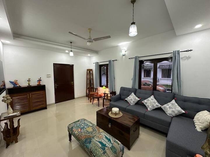 Living room image 1