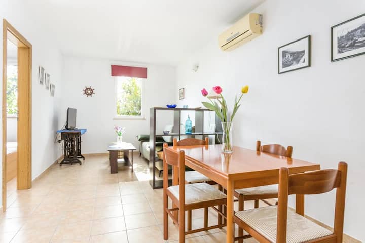 ŽIvogošće 1, Apartman S 1 Spavaćom Sobom - Igrane
