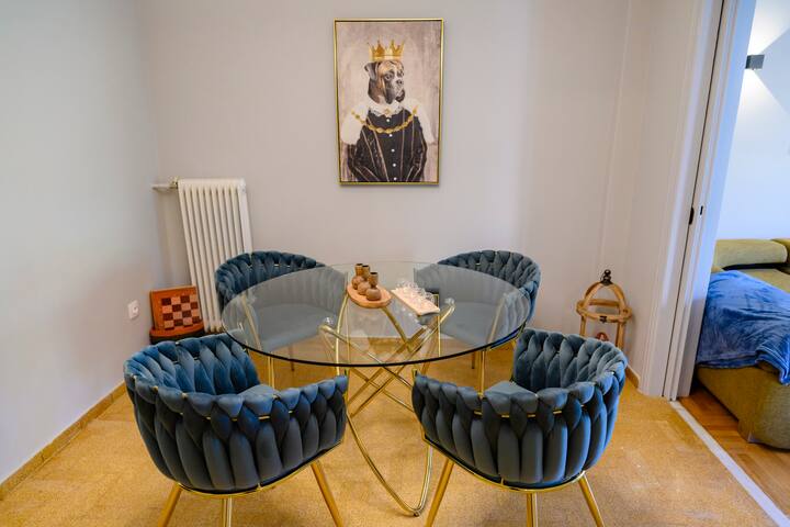 Stunning Acropolis 2 bedroom Opulence gallery image 4