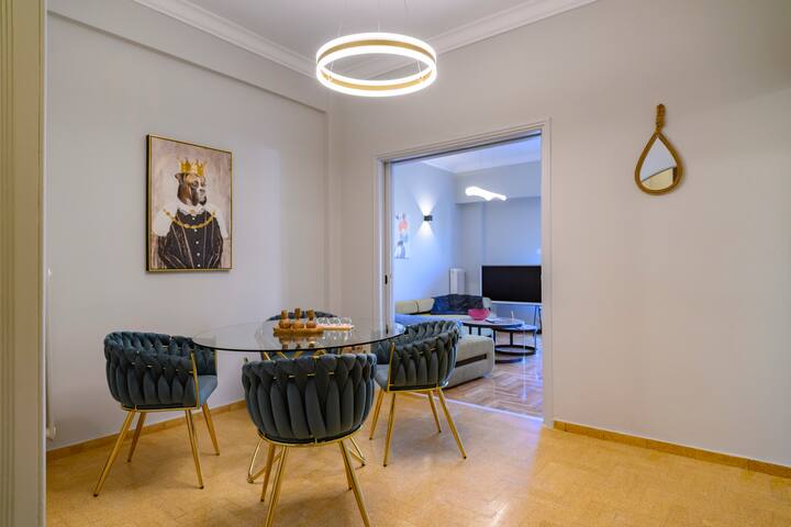 Stunning Acropolis 2 bedroom Opulence gallery image 3