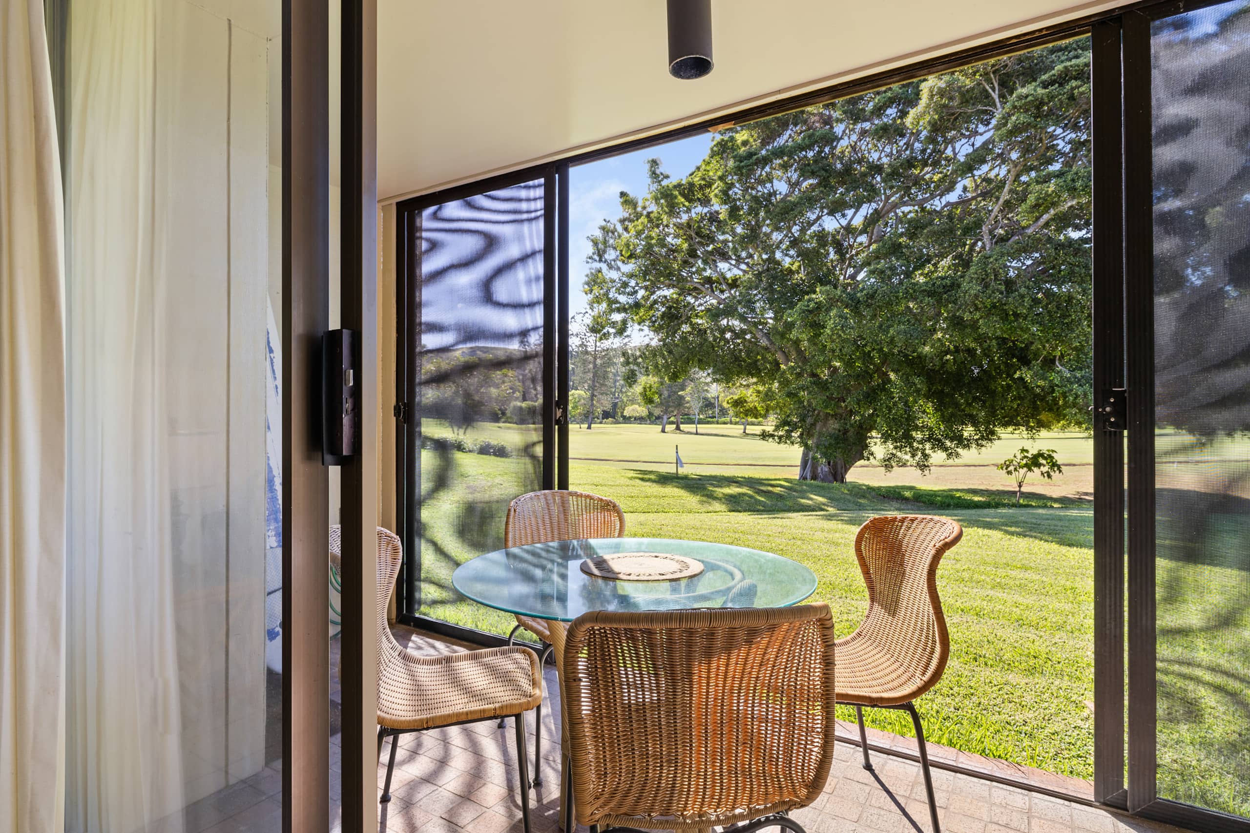 Home in Kahuku · ★4.71 · 1 bedroom · 2 beds · 2 private baths - Image 11
