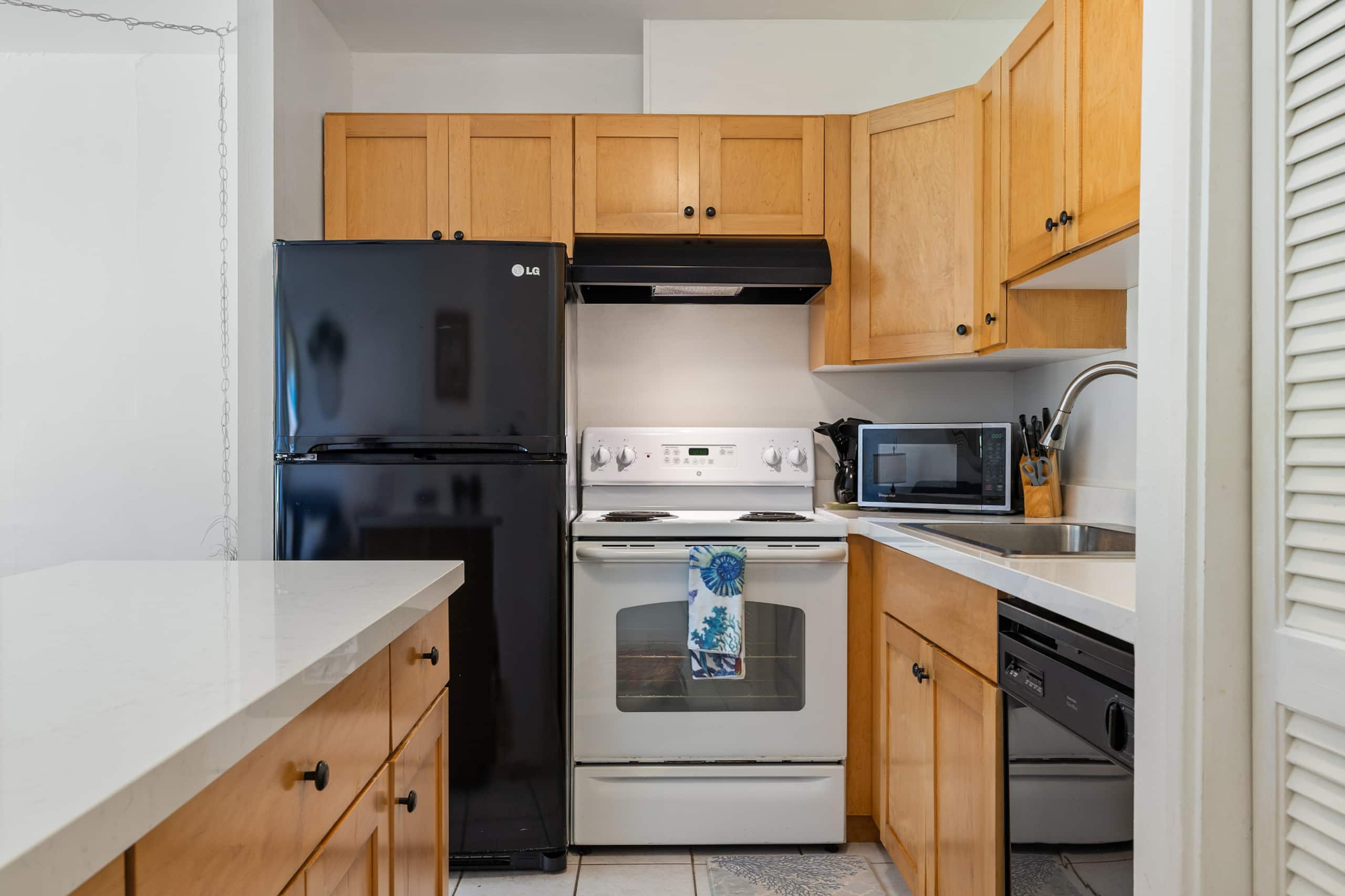 Home in Kahuku · ★4.71 · 1 bedroom · 2 beds · 2 private baths - Image 10
