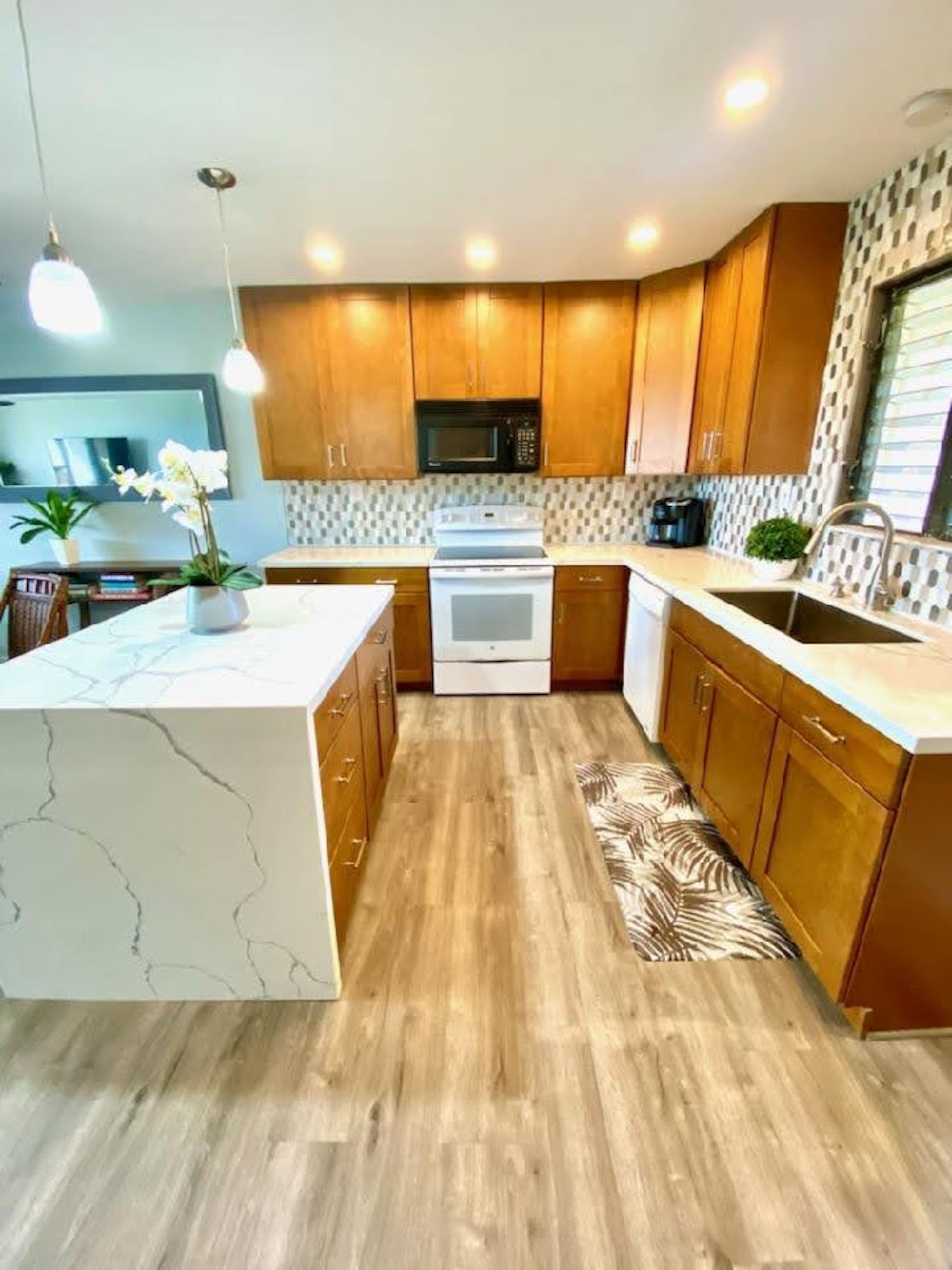 Condo in Koloa · ★4.79 · 2 bedrooms · 4 beds · 2 private baths - Image 2