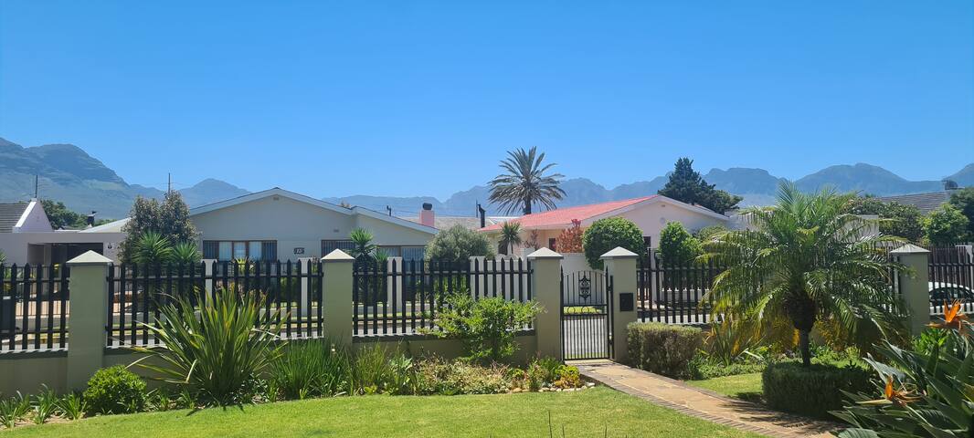 Holiday Home in Strand gallery image 5