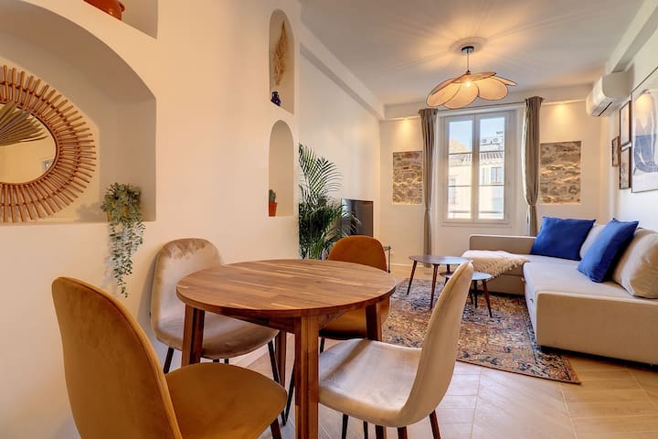 Chez Lily: Magnifique Et Cosy Appartement. - Antibes