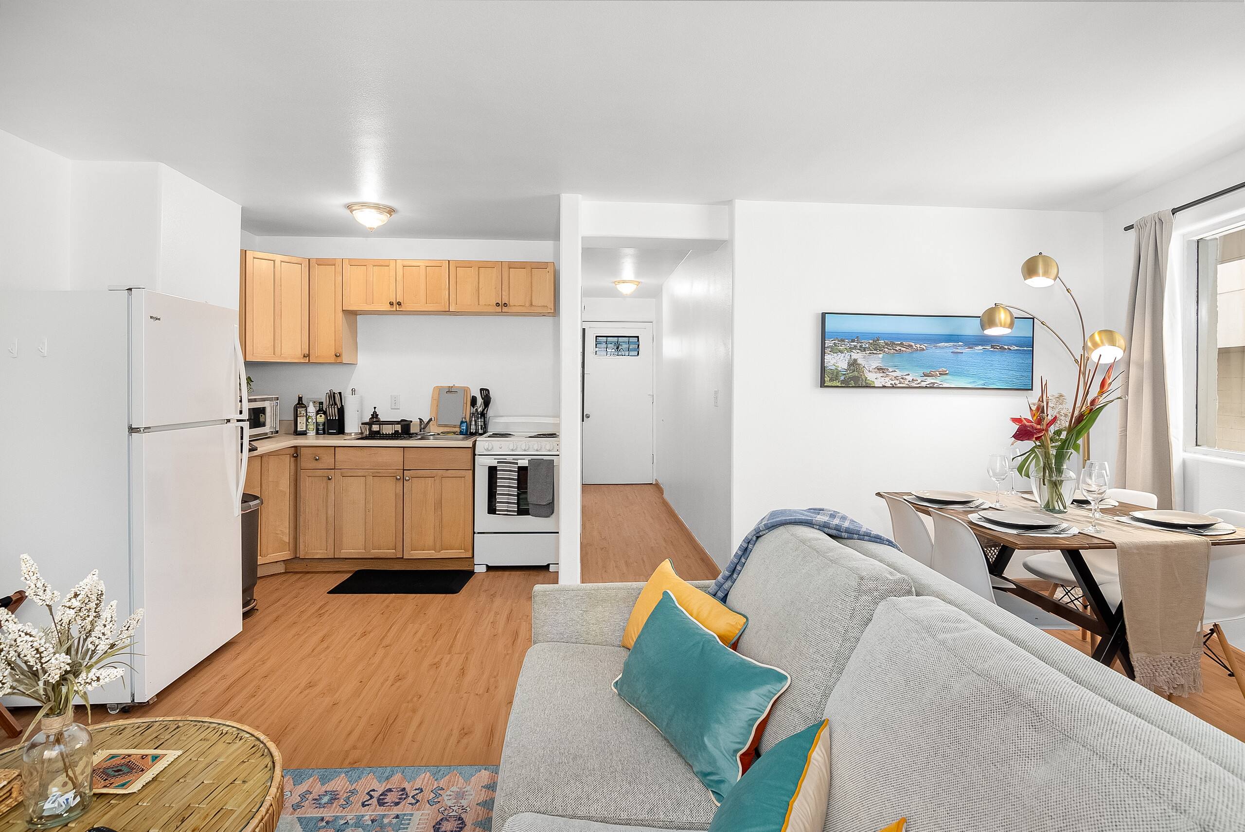 Central Beach Bungalow w/ A/C! - Photo 16