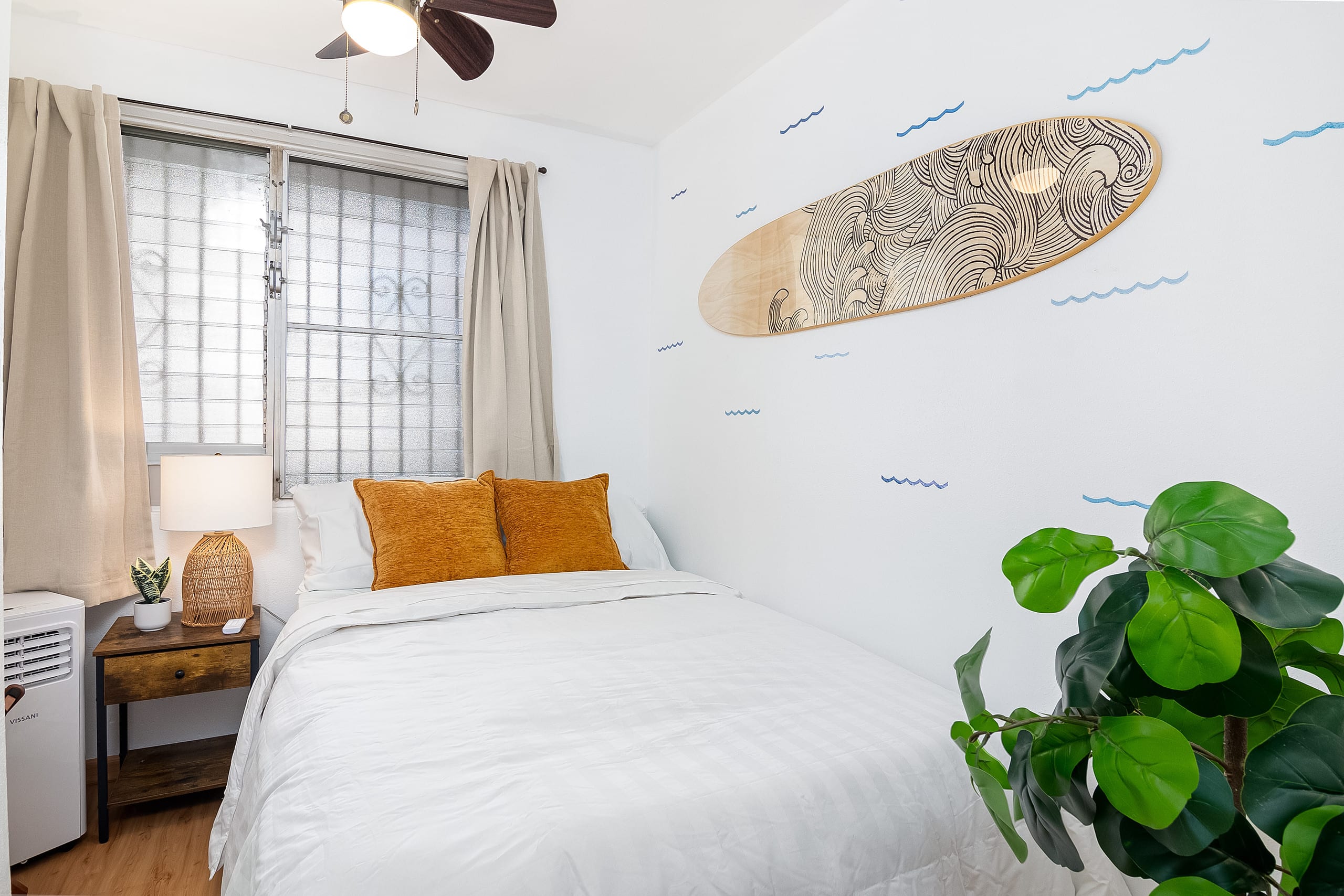 Central Beach Bungalow w/ A/C! - Photo 10