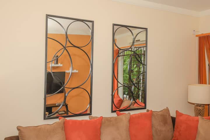 Abu Dhabi Suites 2br W/balcony/pool - Kingston