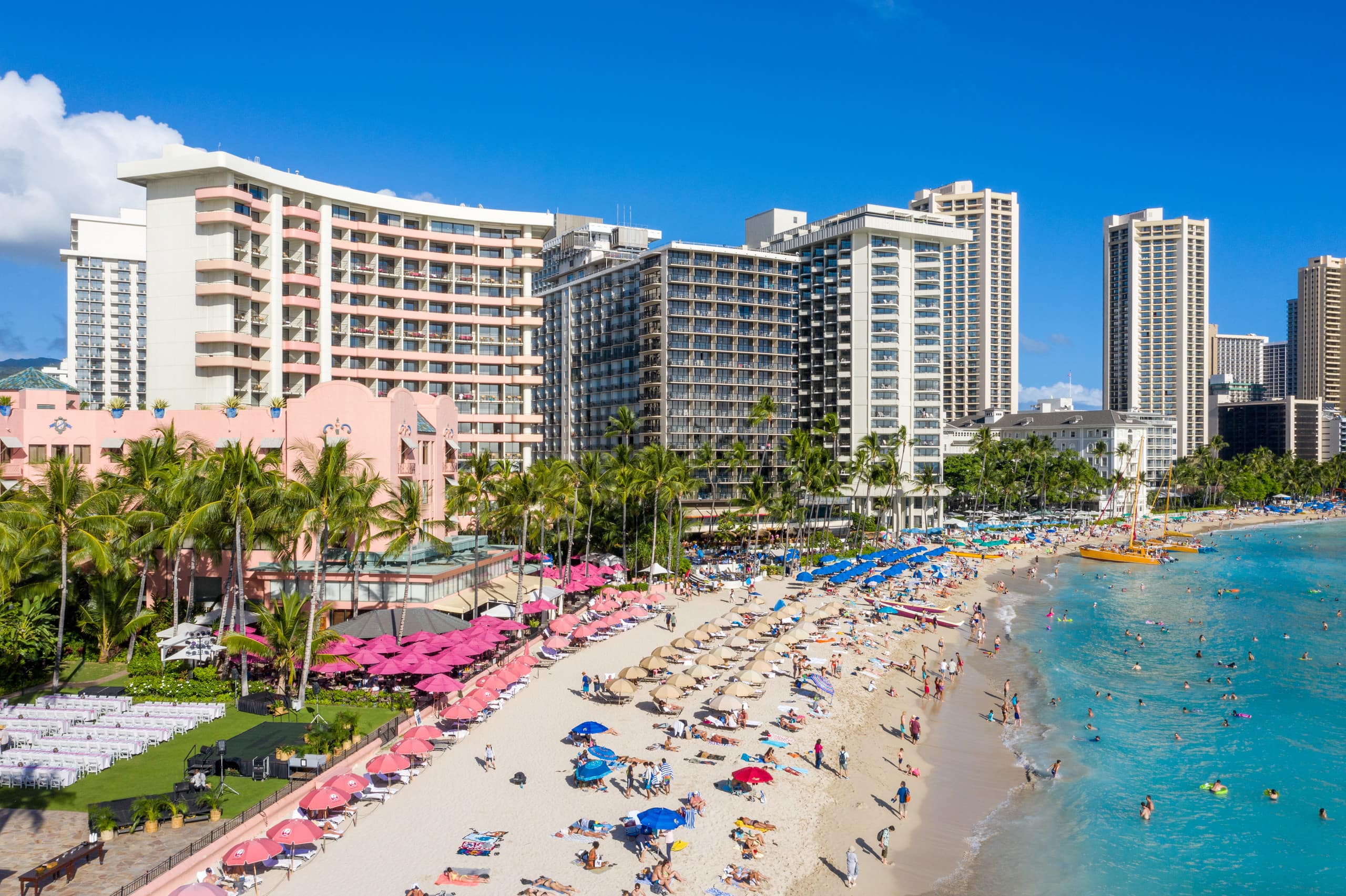The Island Haven of Modern Comfort in Waikiki - Image 29