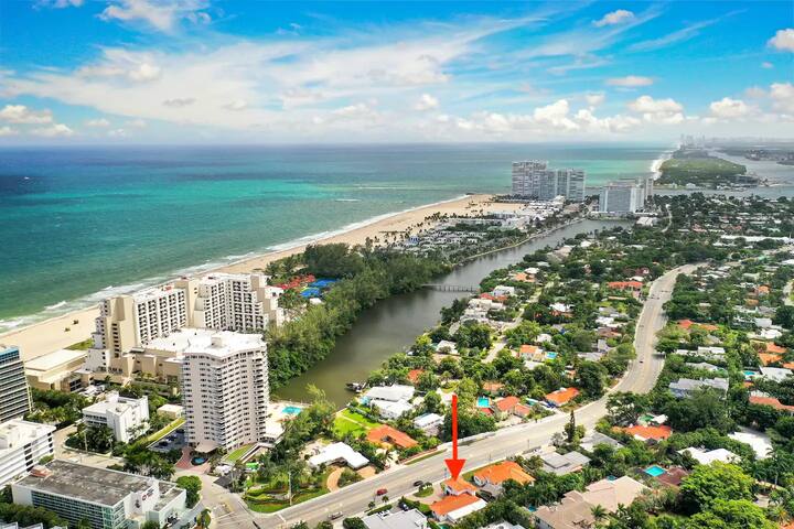 6 BR Villa Steps to Ocean, Pool, Sauna & Jacuzzi