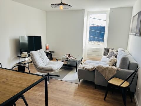 Top performing Airbnb: Beautiful 4 bedroom in city center in Lorient