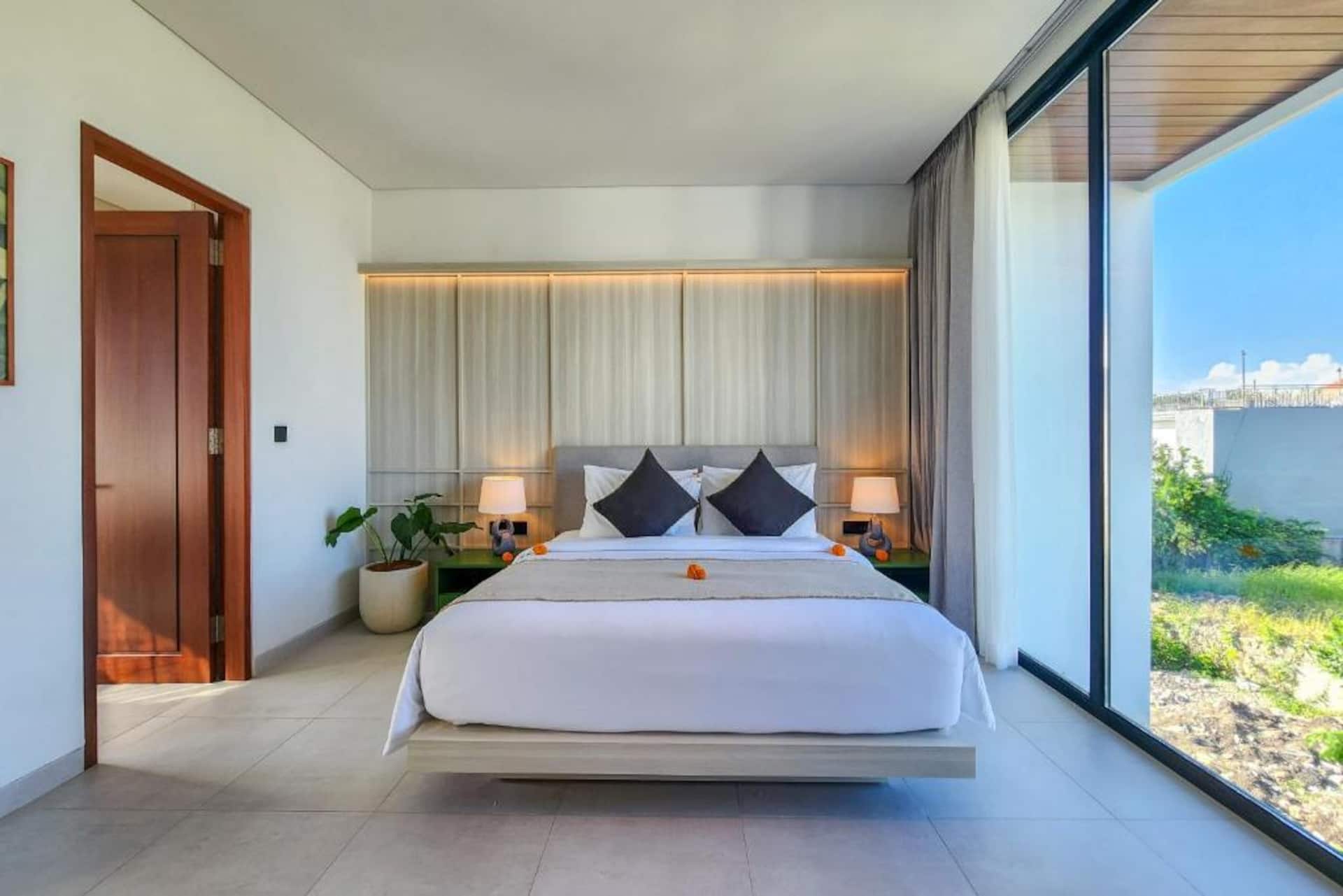 Airy Modern Hideaway 2 Bedroom Private Villa in Canggu 2