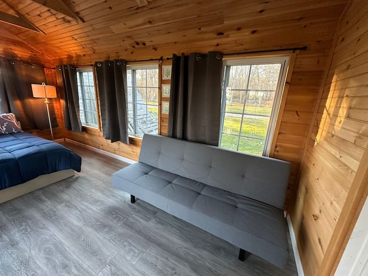 Cozy Château - Misquamicut, RI