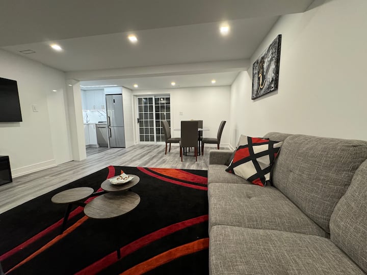 Modern Brand New2br Ground Suite - Aurora