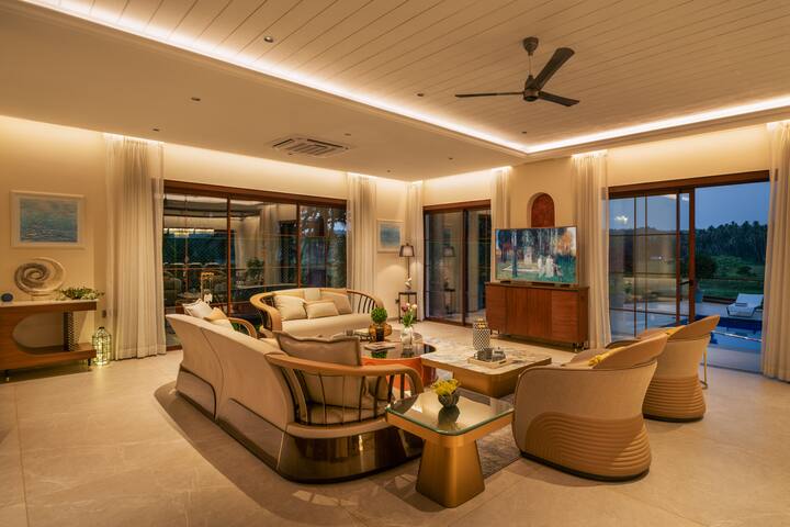 Living room image 9