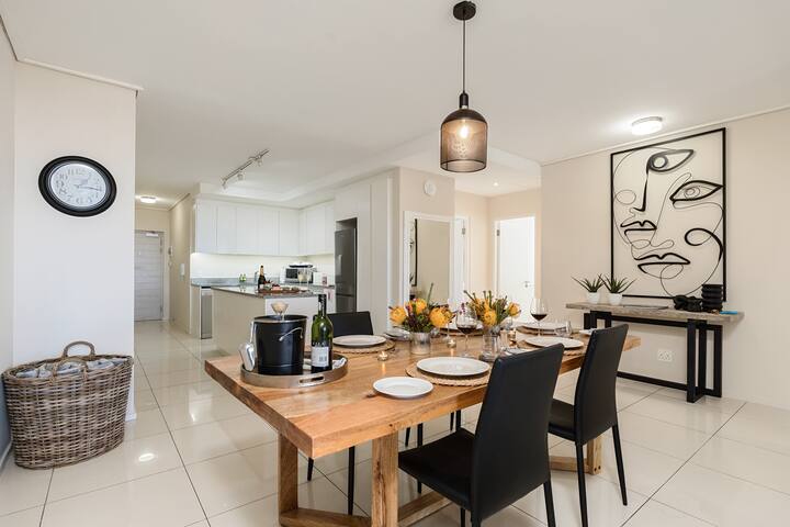 Stylish Green Point Getaway gallery image 4