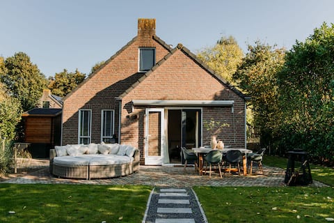 Happy Wellness Bungalow