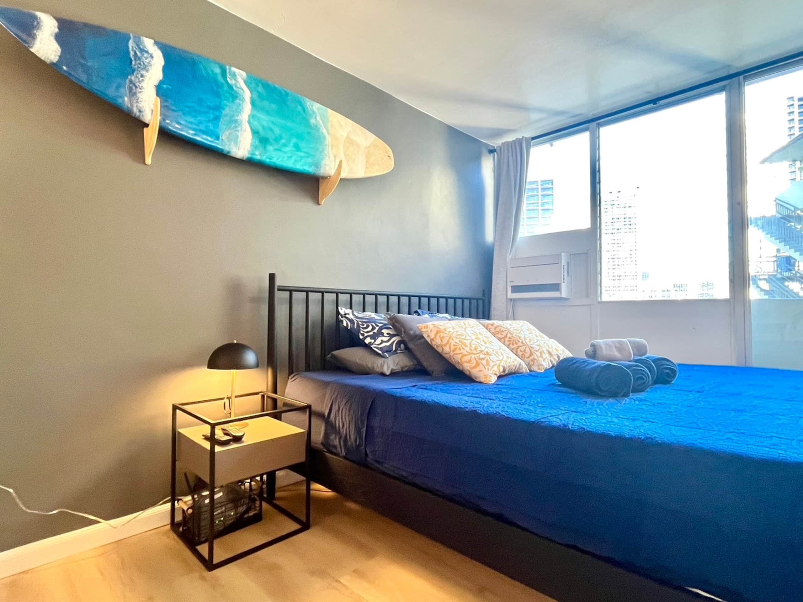 Condo in Honolulu · ★4.7 · Studio · 1 bed · 1 private bath - Image 32